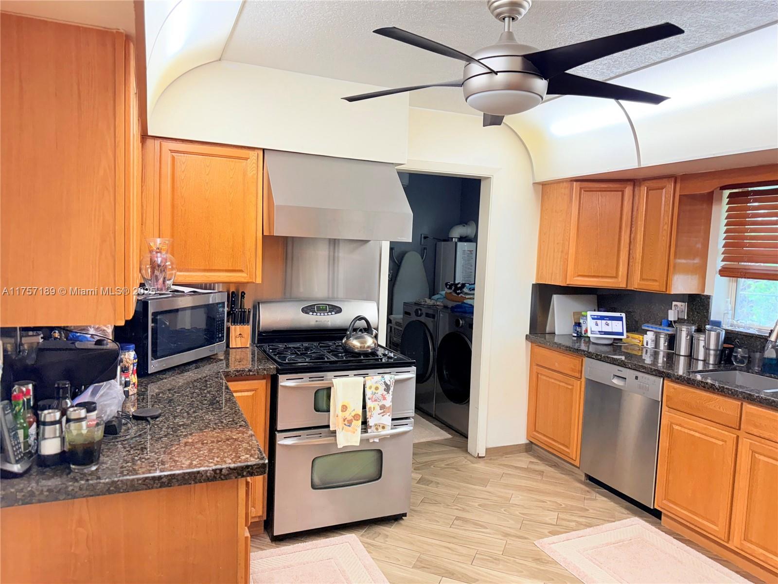 5369 Balsam Ter, Plantation, Florida image 14