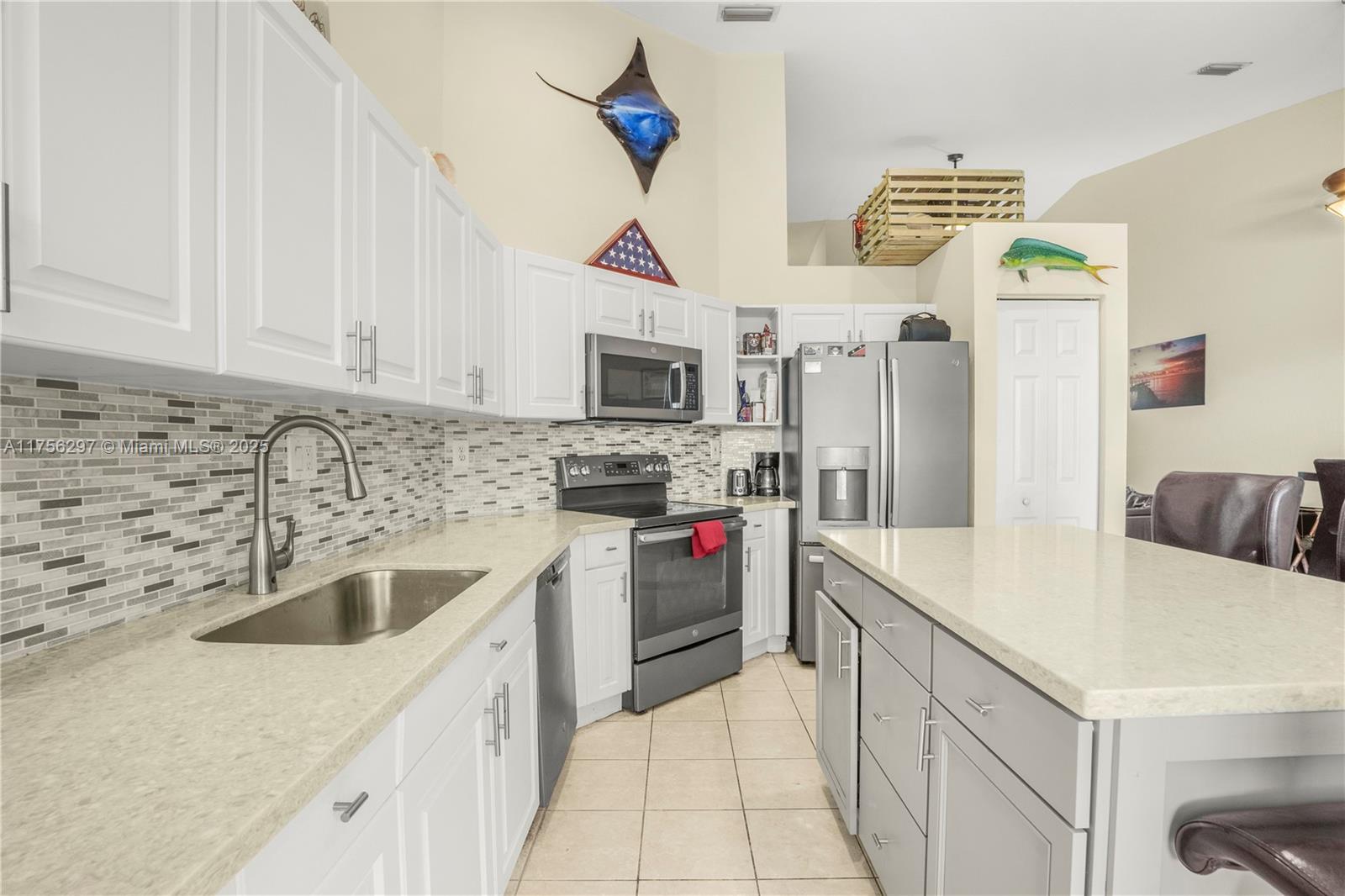 2400 E Aragon Blvd #2, Sunrise, Florida image 10