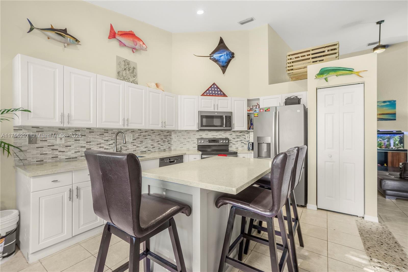 2400 E Aragon Blvd #2, Sunrise, Florida image 6