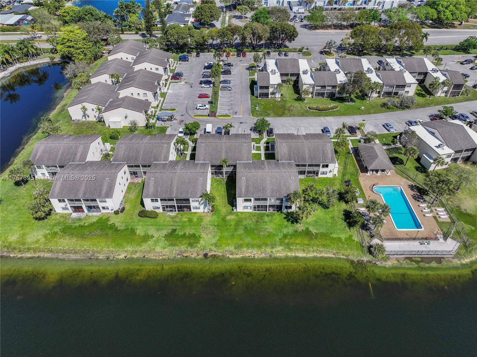 11344 Taft St #11344, Pembroke Pines, Florida image 40