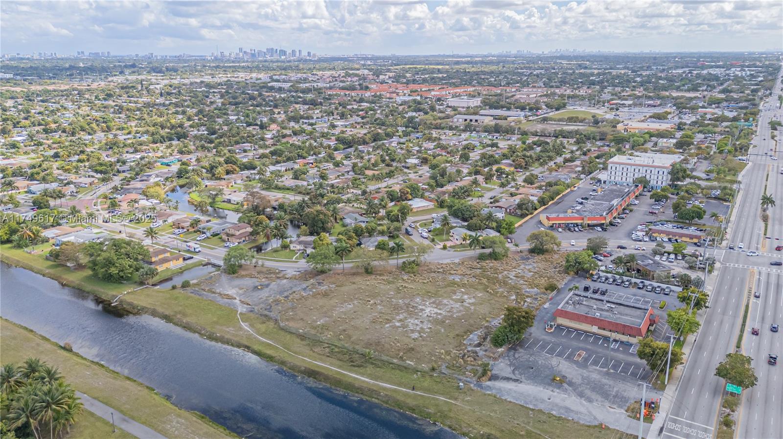 3900 NW 37th St, Lauderdale Lakes, Florida image 10