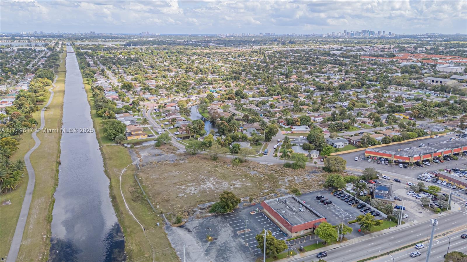 3900 NW 37th St, Lauderdale Lakes, Florida image 12