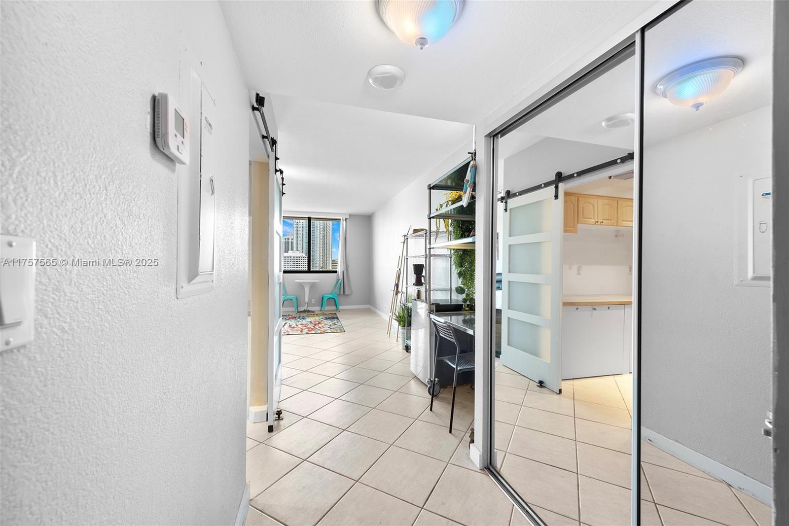 Listing Photo 10