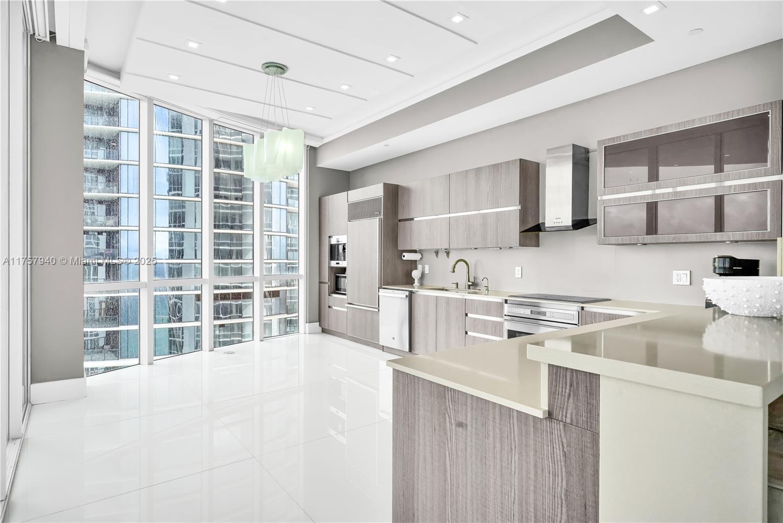 15811 Collins Ave #3601, Sunny Isles Beach FL 33160