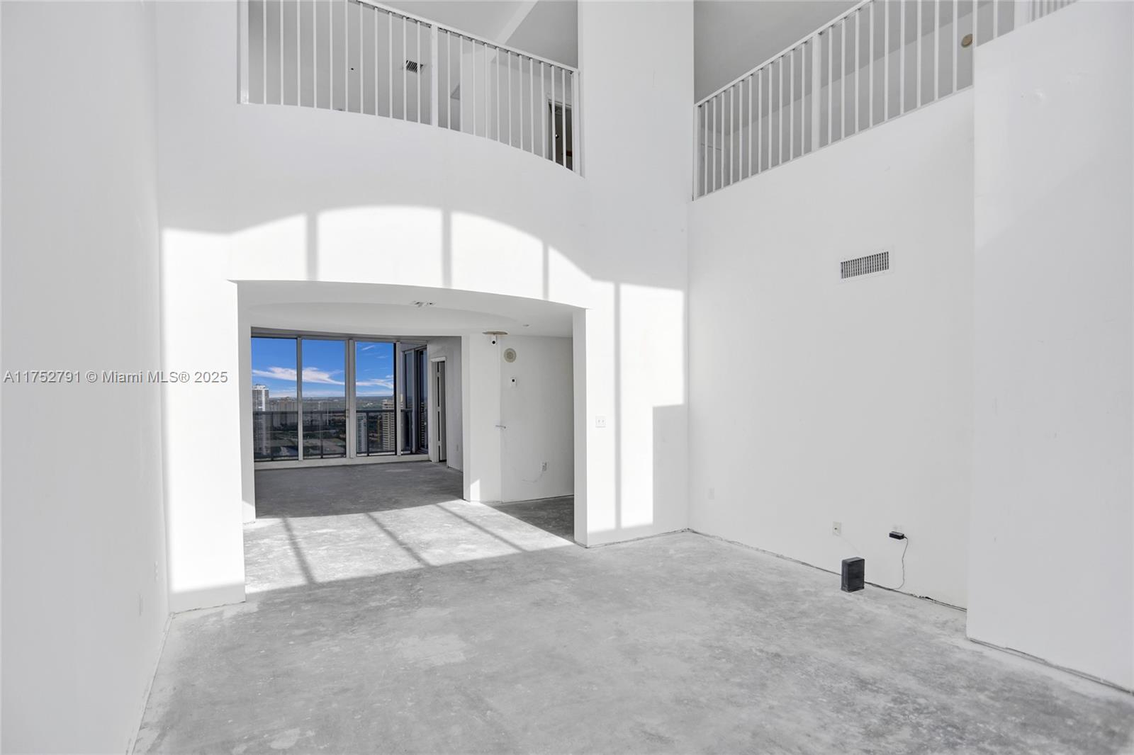 Listing Photo 34