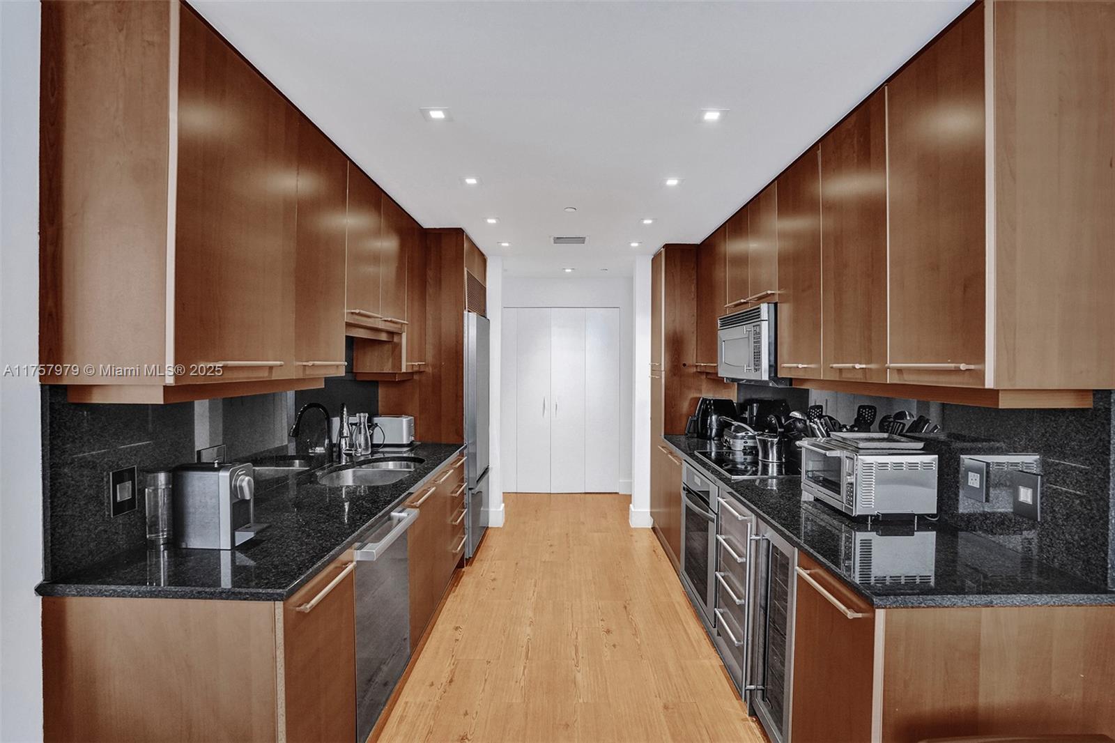 901 Brickell Key Blvd #1505, Miami FL 33131