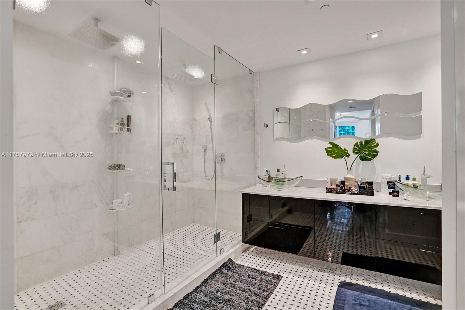 901 Brickell Key Blvd #1505, Miami FL 33131