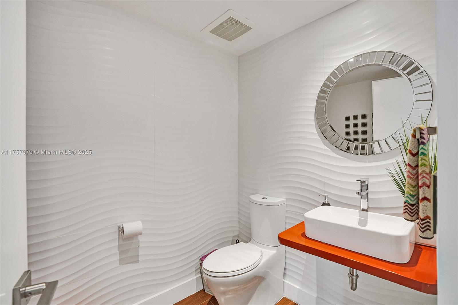 901 Brickell Key Blvd #1505, Miami FL 33131
