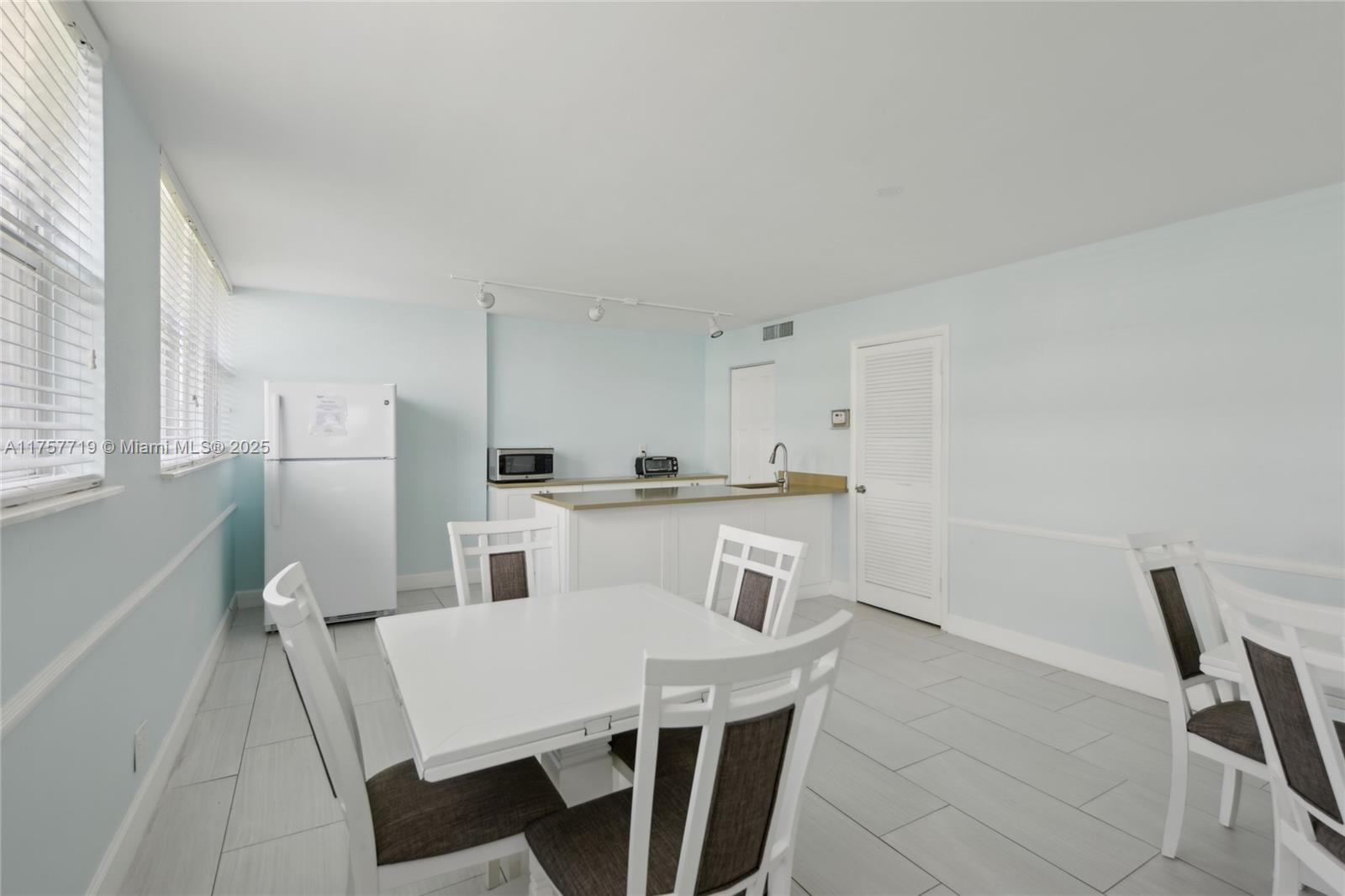 1236 Hillsboro Mile #403, Hillsboro Beach, Florida image 39