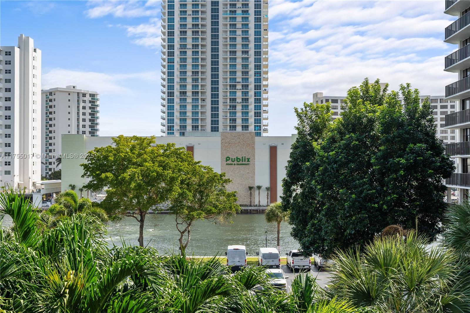 600 Parkview Dr #404, Hallandale Beach, Florida image 30