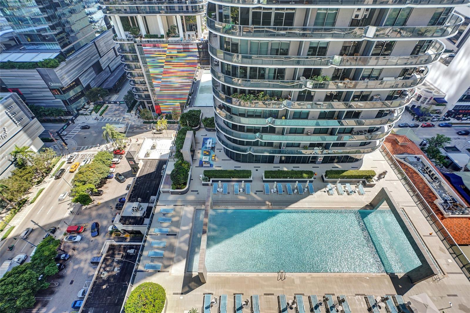 55 SW 9th St #1901, Miami FL 33130