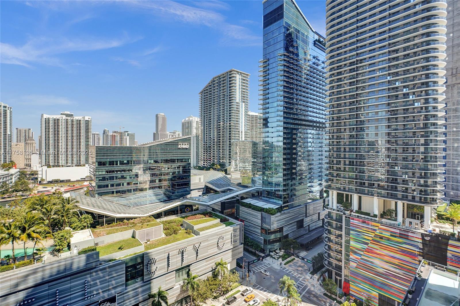 55 SW 9th St #1901, Miami FL 33130