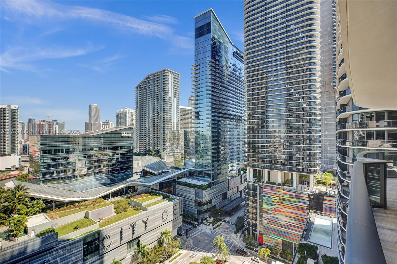 55 SW 9th St #1901, Miami FL 33130