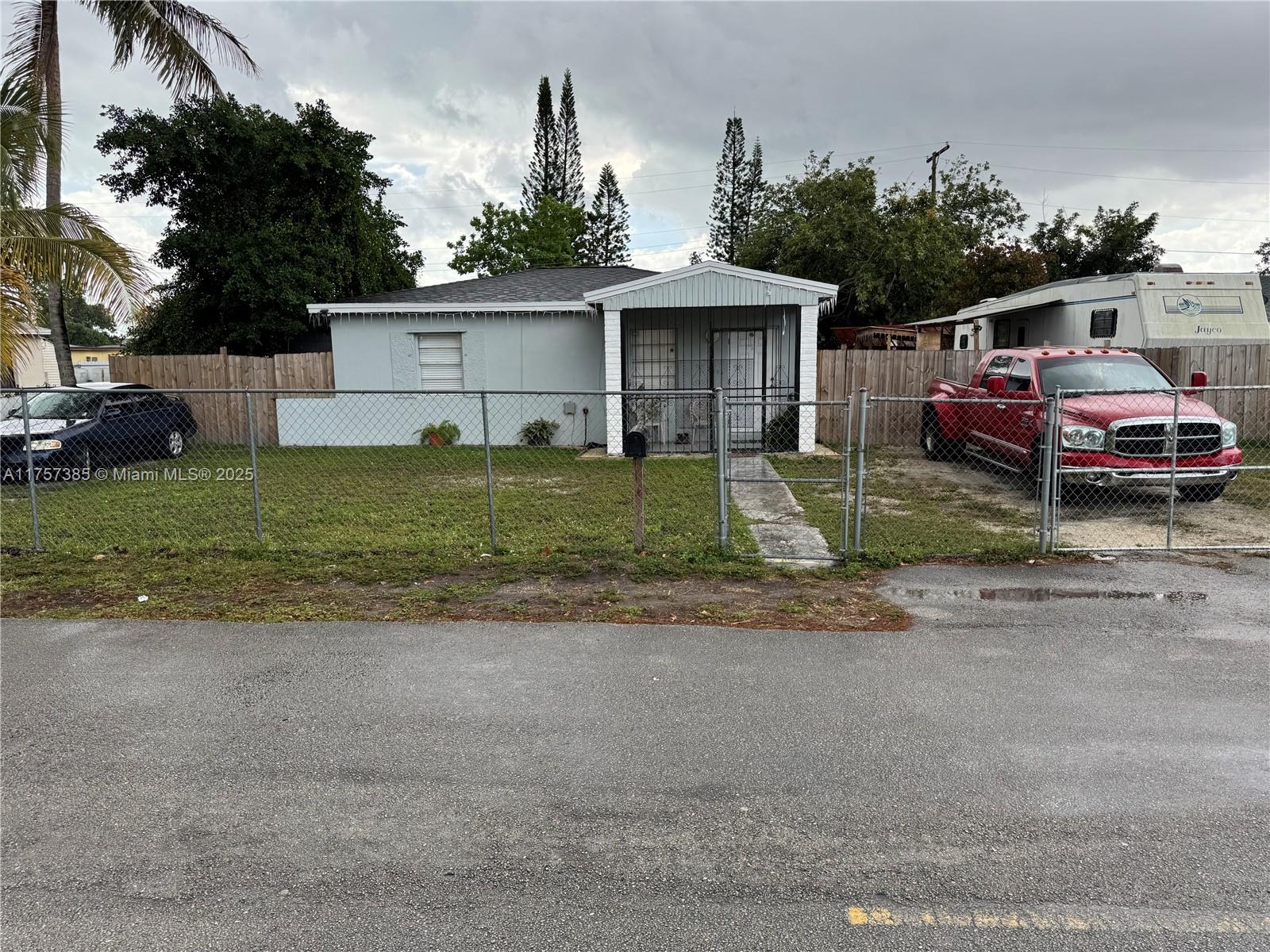 2380 NW 133rd St, Miami, Florida image 1