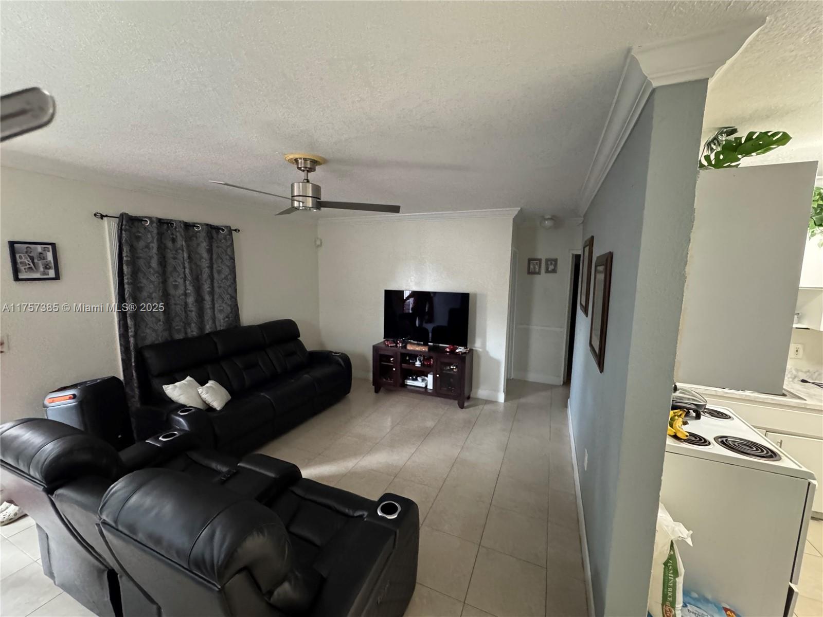 2380 NW 133rd St, Miami, Florida image 4