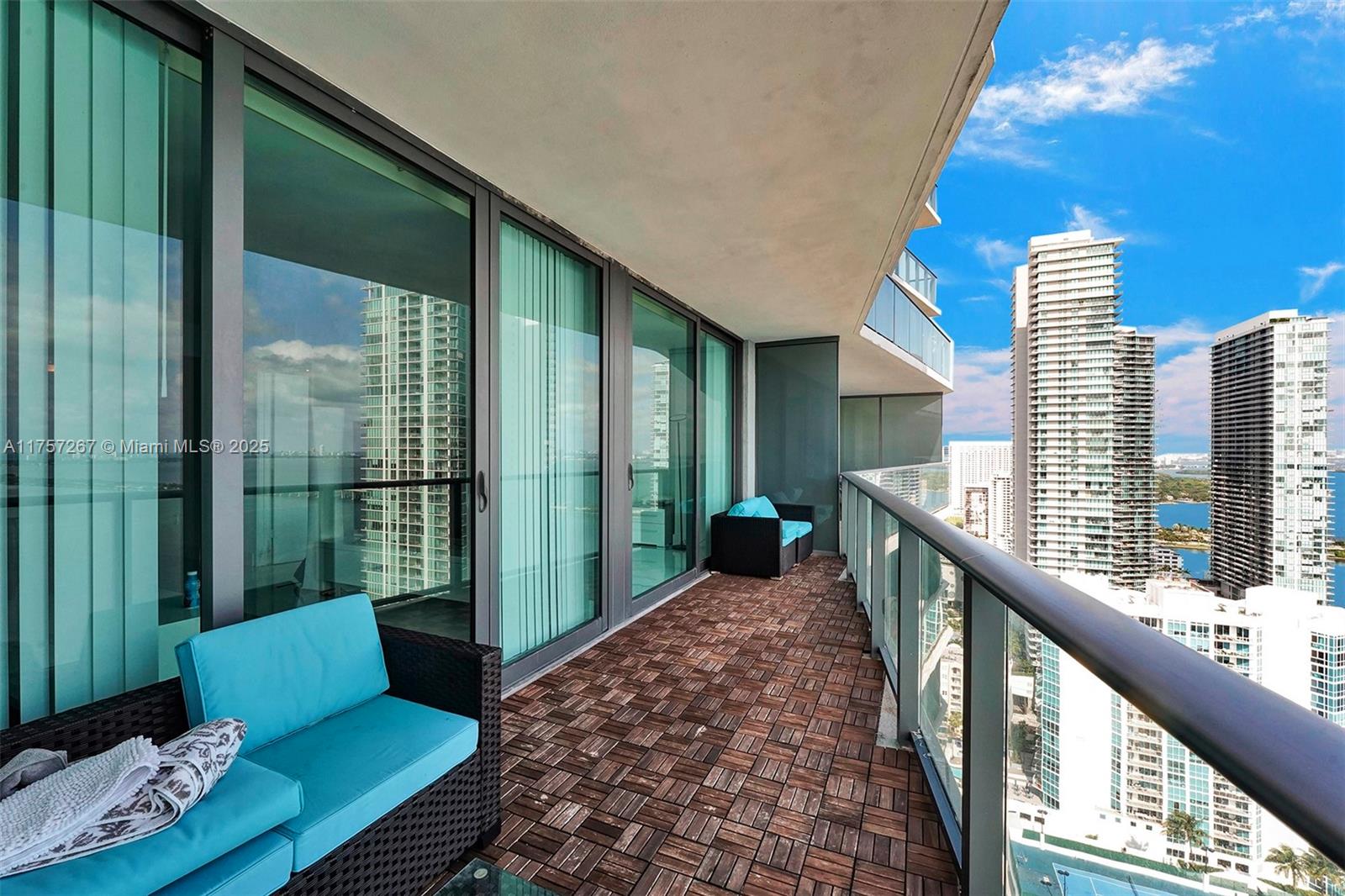 460 NE 28th St #3403, Miami FL 33137
