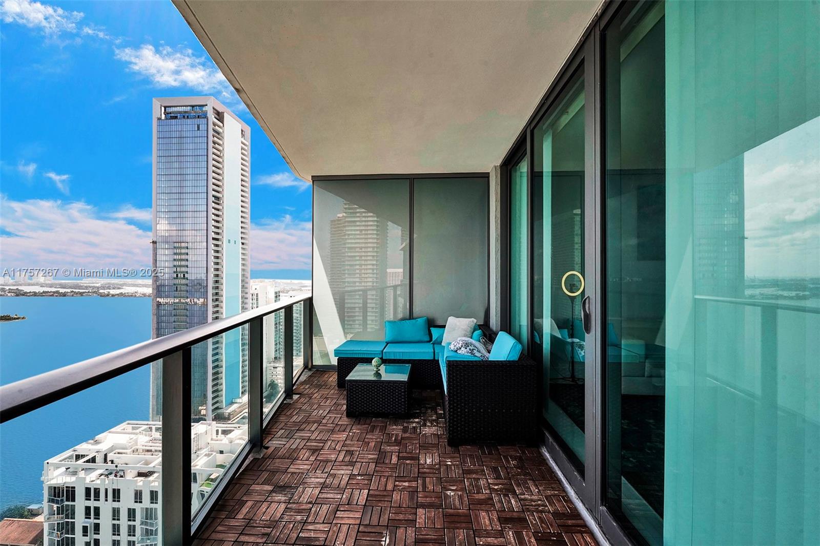460 NE 28th St #3403, Miami FL 33137