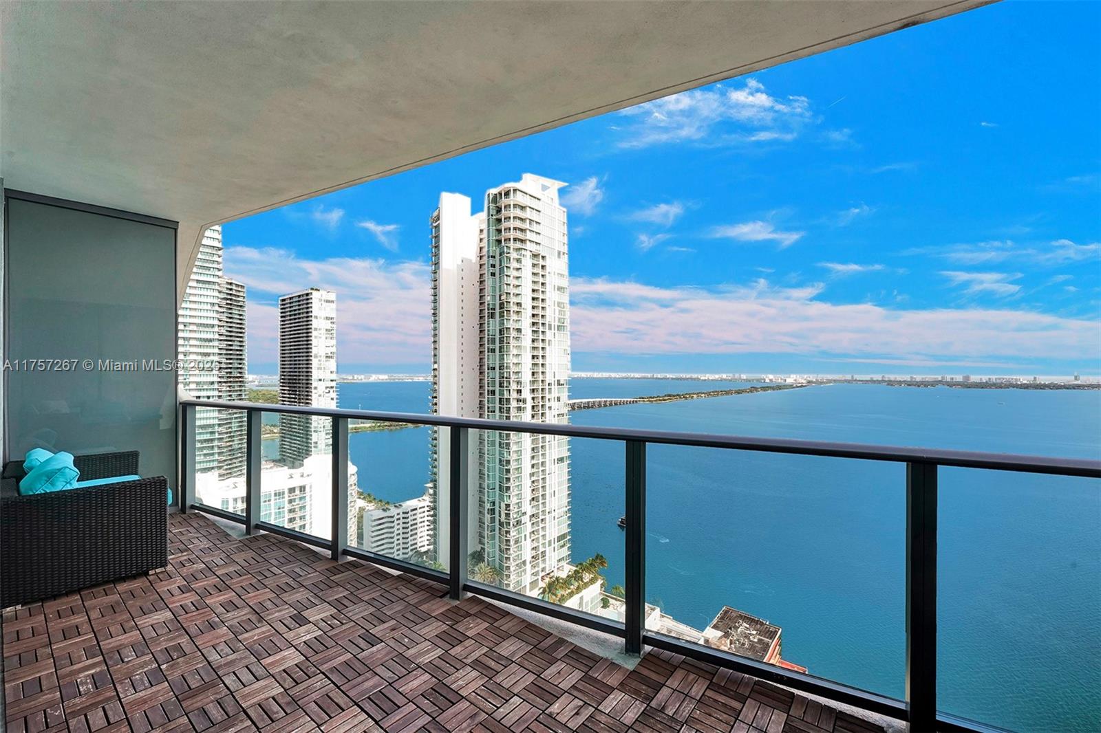 460 NE 28th St #3403, Miami FL 33137