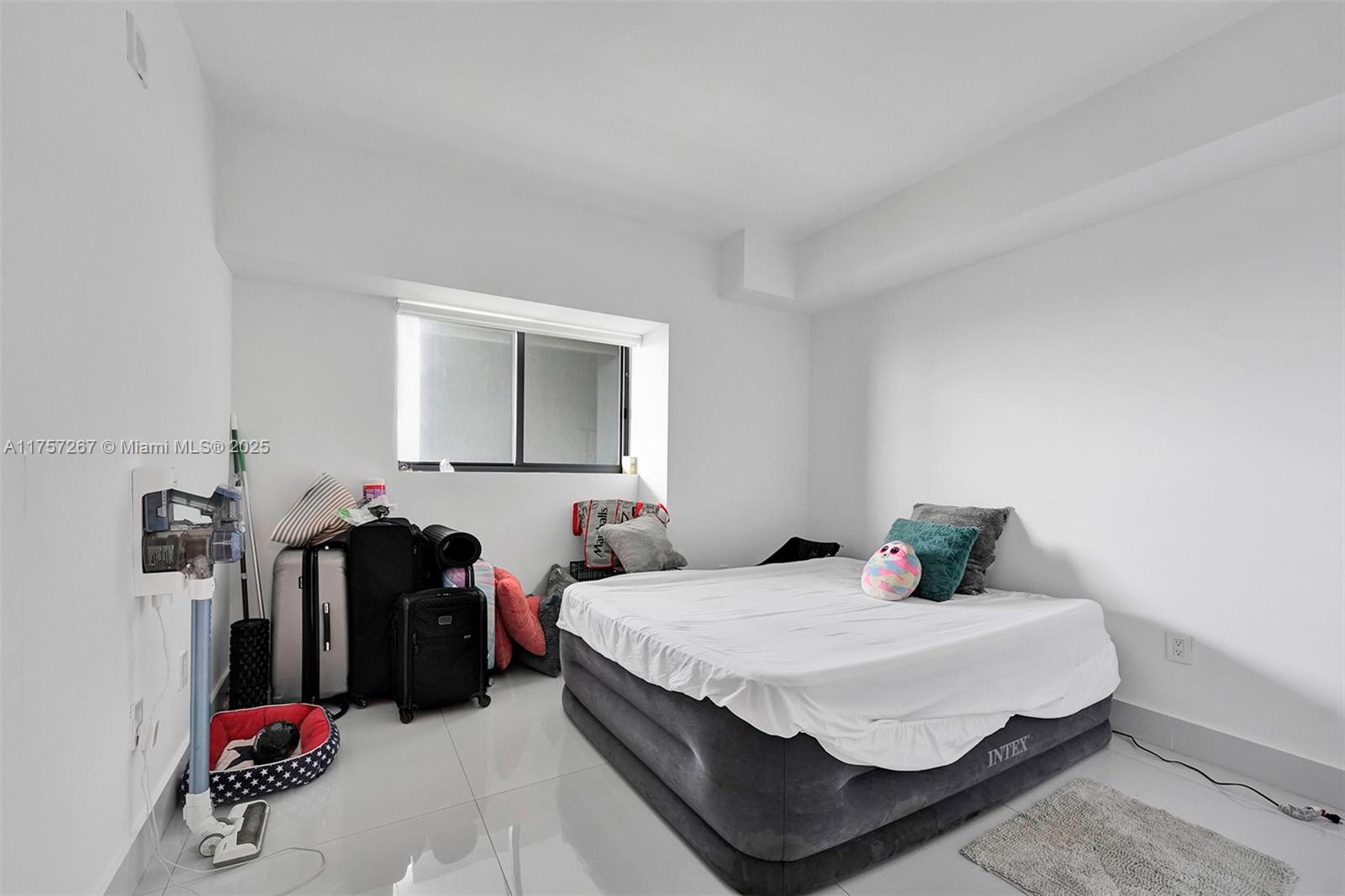 460 NE 28th St #3403, Miami FL 33137