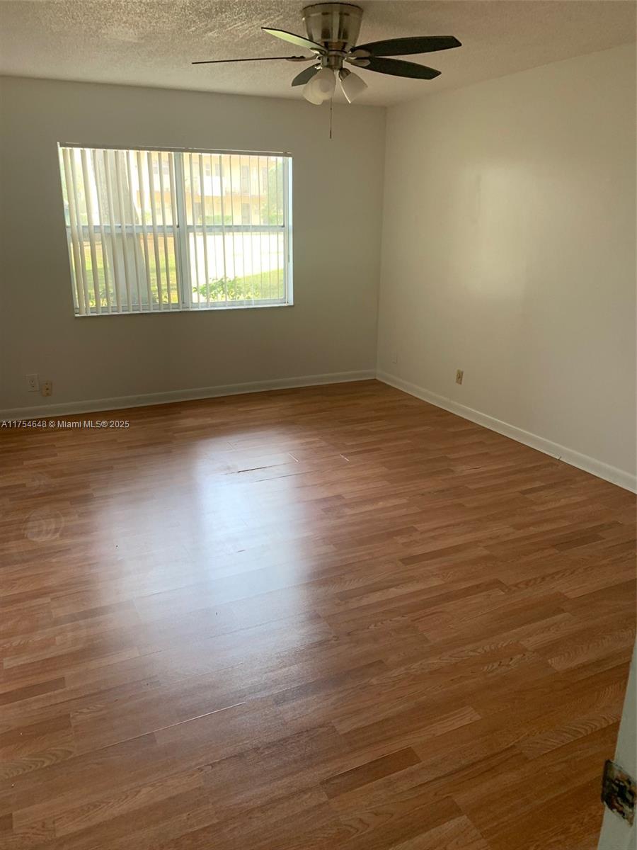 6201 N Falls Cir Dr #106, Lauderhill, Florida image 9