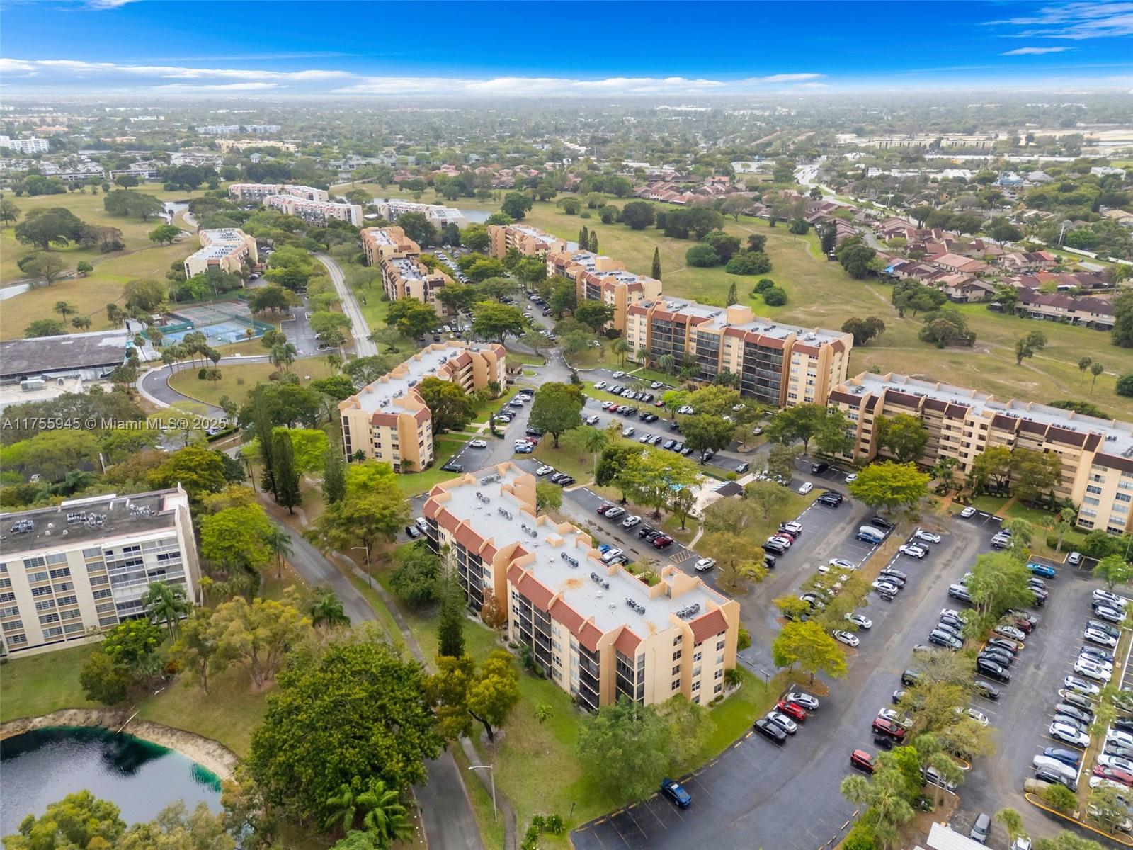 7080 Environ Blvd #226, Lauderhill, Florida image 31