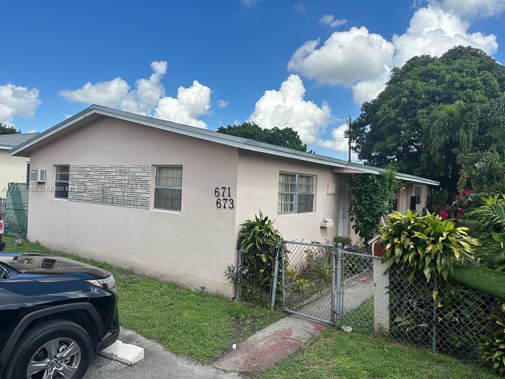 673 W 30th St #671 For Rent, Hialeah, FL 33012 Multifamily | ByOwner