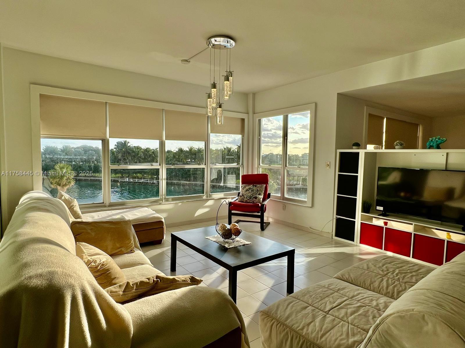 9102 Bay Harbor Dr Unit 4- C, Bay Harbor Islands, Florida 33154