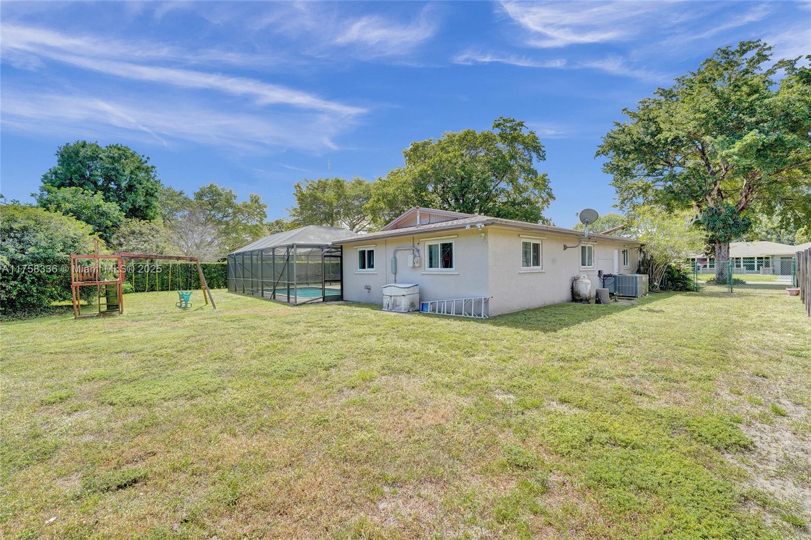 620 NW 71st Ave, Plantation, Florida image 24