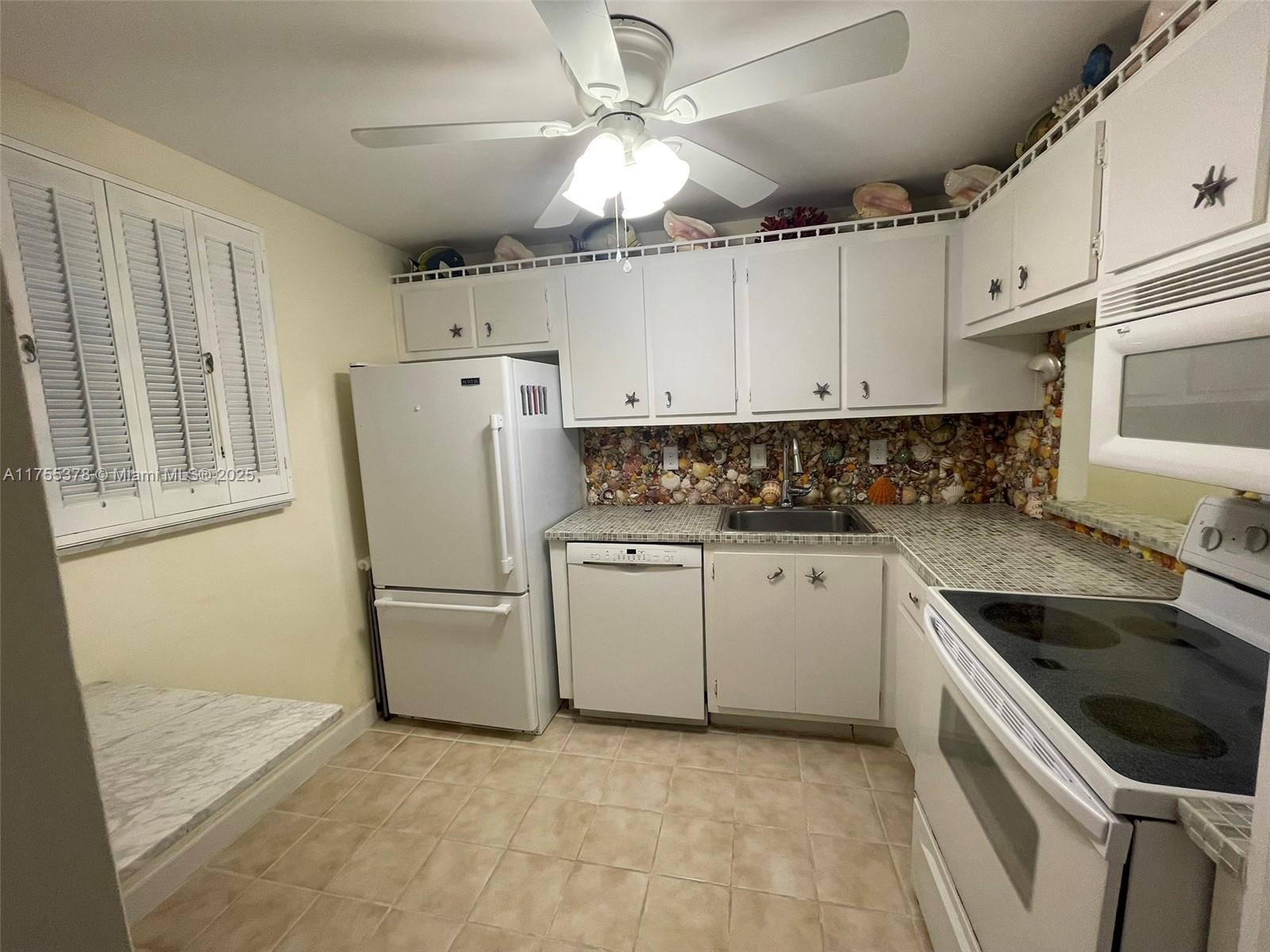 listing main picture