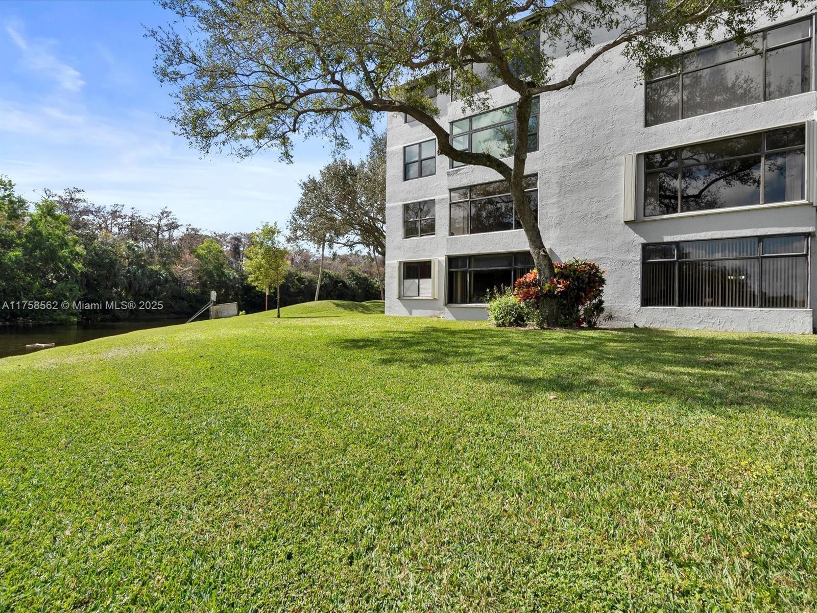 4132 S Carambola Cir S #F406, Coconut Creek, Florida image 23