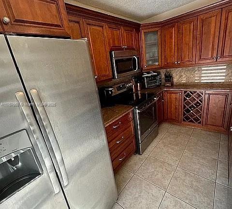 9111C SW 20th St, Davie, Florida image 3