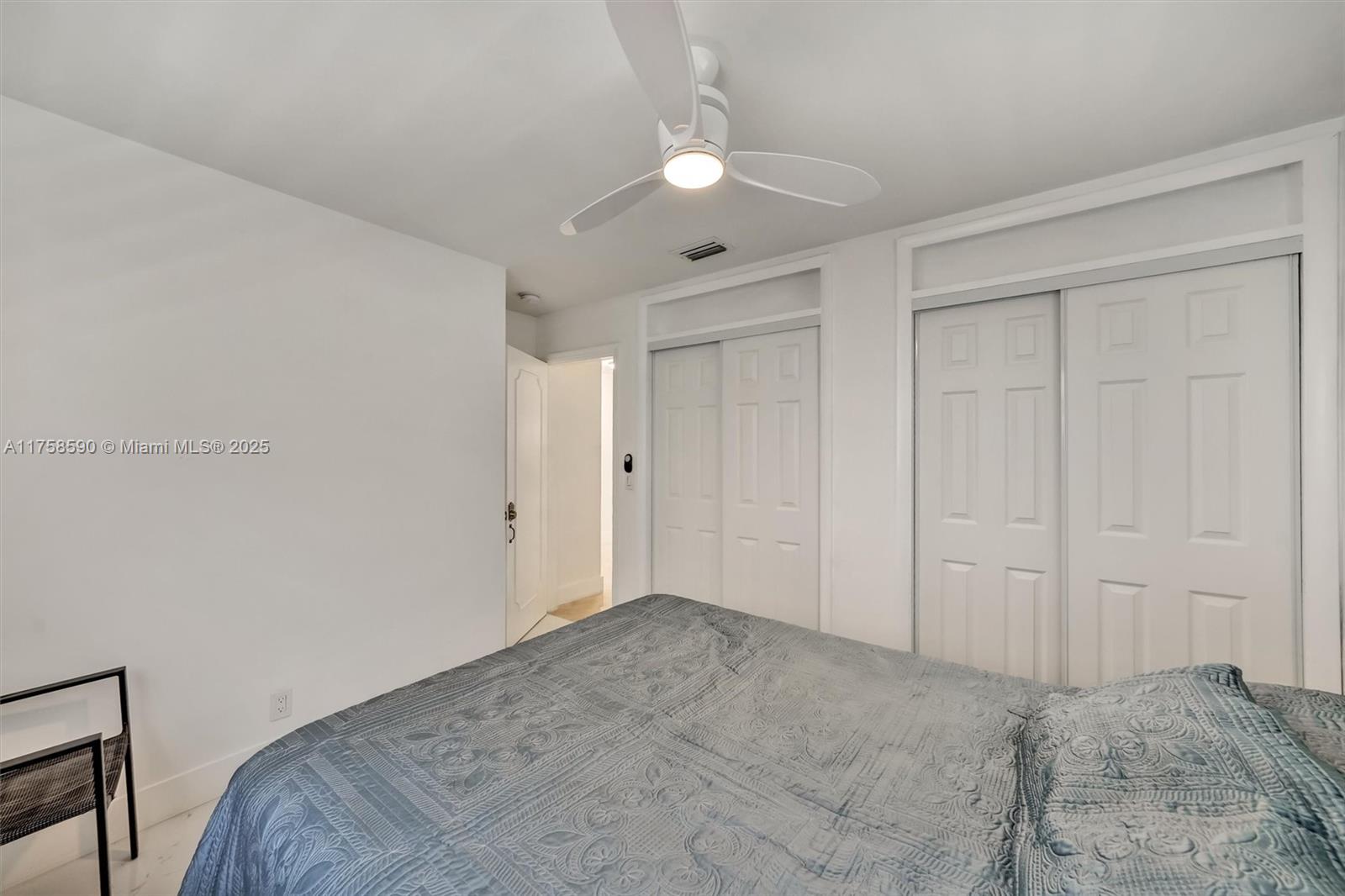 814 NE 4th St, Hallandale Beach, Florida image 27