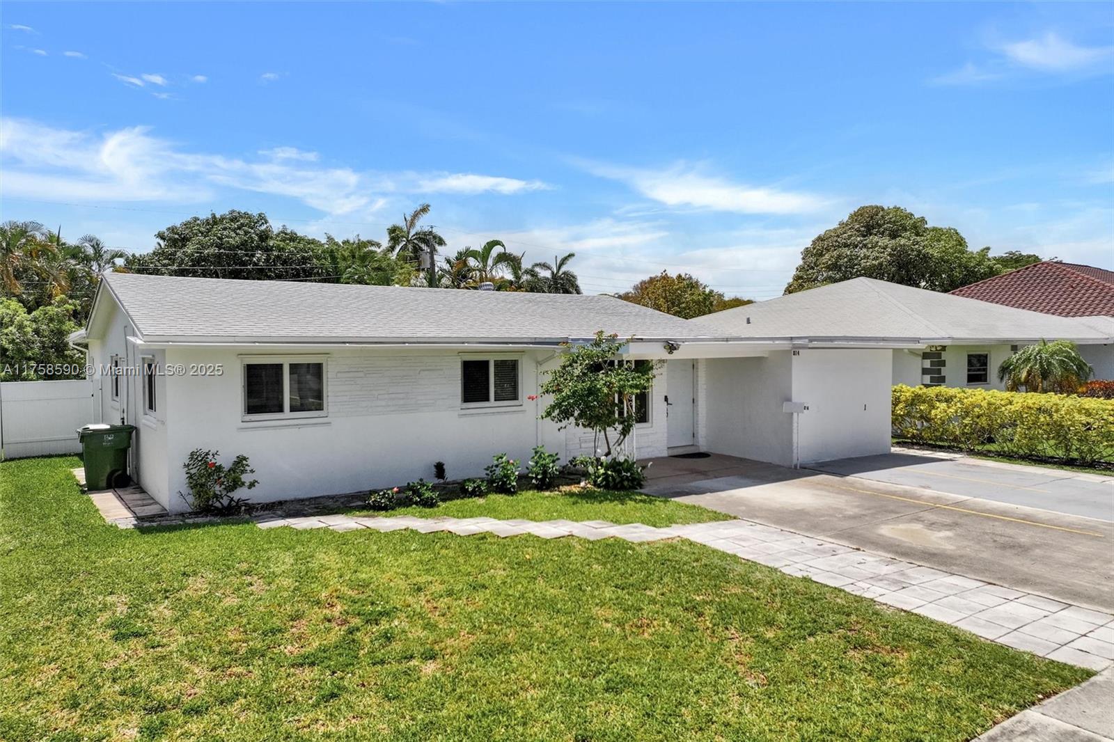 814 NE 4th St, Hallandale Beach, Florida image 41