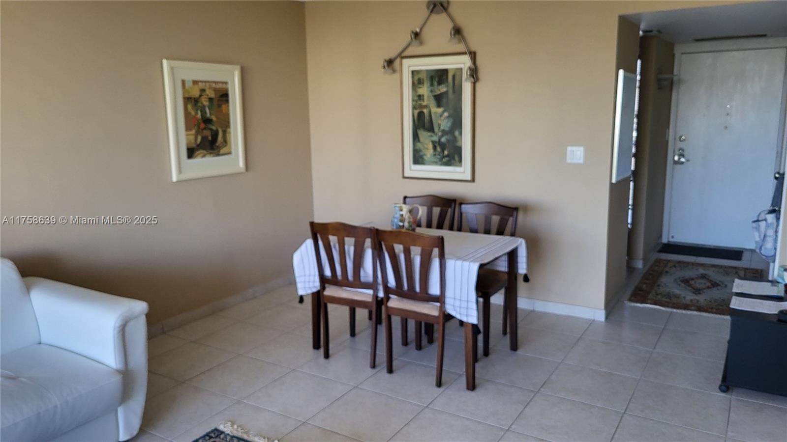 3475 N Country Club Dr #610, Aventura, Florida image 10