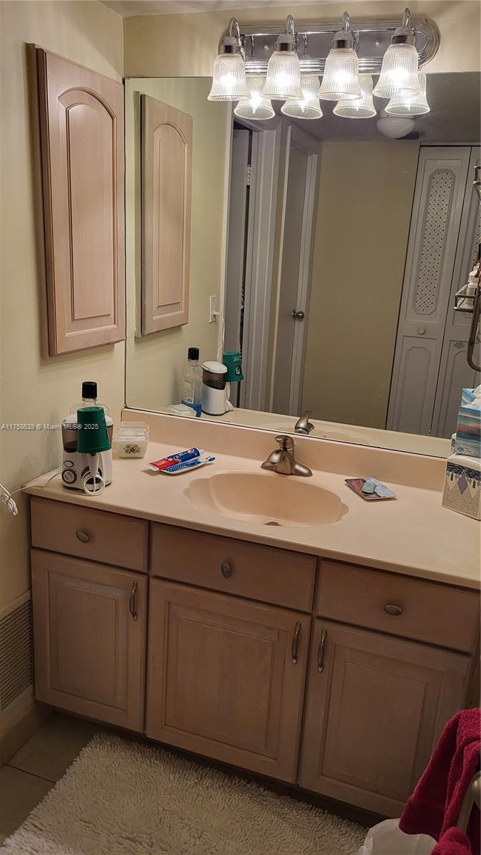 3475 N Country Club Dr #610, Aventura, Florida image 22