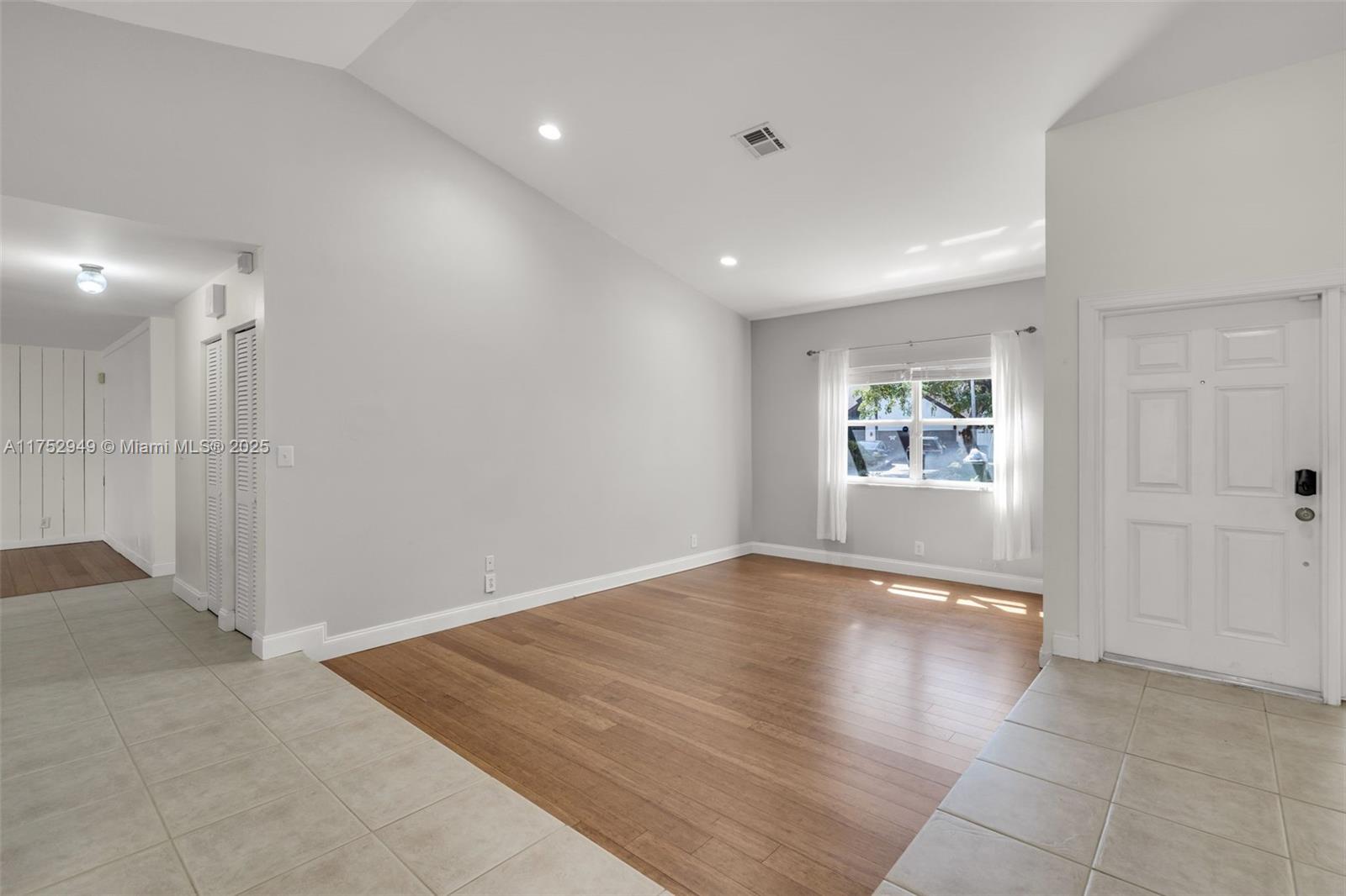 Listing Photo 7