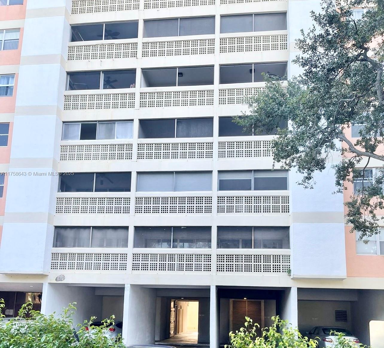 listing main picture