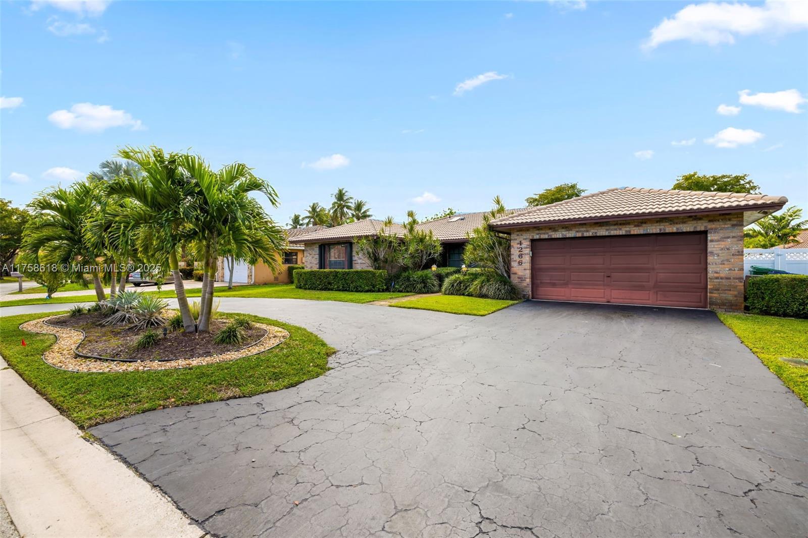 1266 NW 111th Way, Coral Springs, Florida image 2