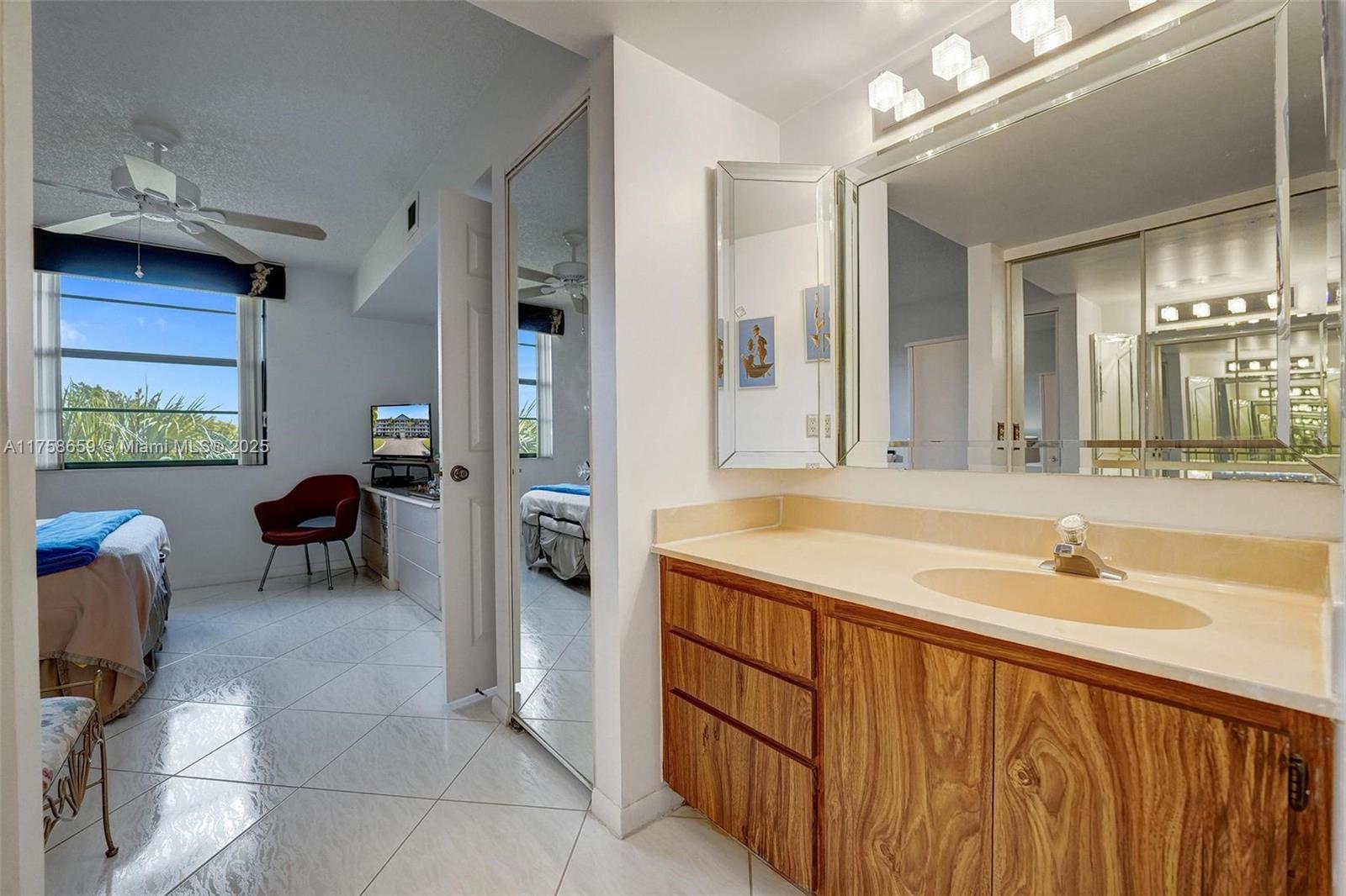 1514 Whitehall Dr #405, Davie, Florida image 41