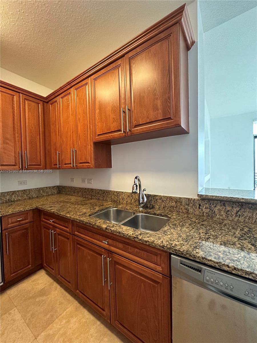 1805 Ponce De Leon Blvd #827, Coral Gables, Florida image 7