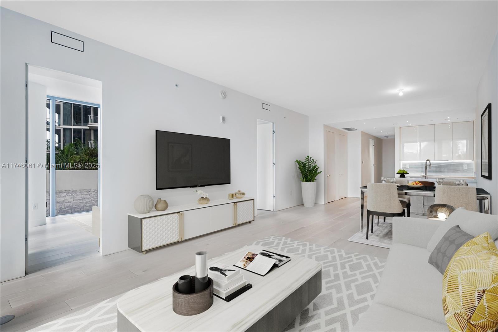 801 S Pointe Dr #204, Miami Beach FL 33139
