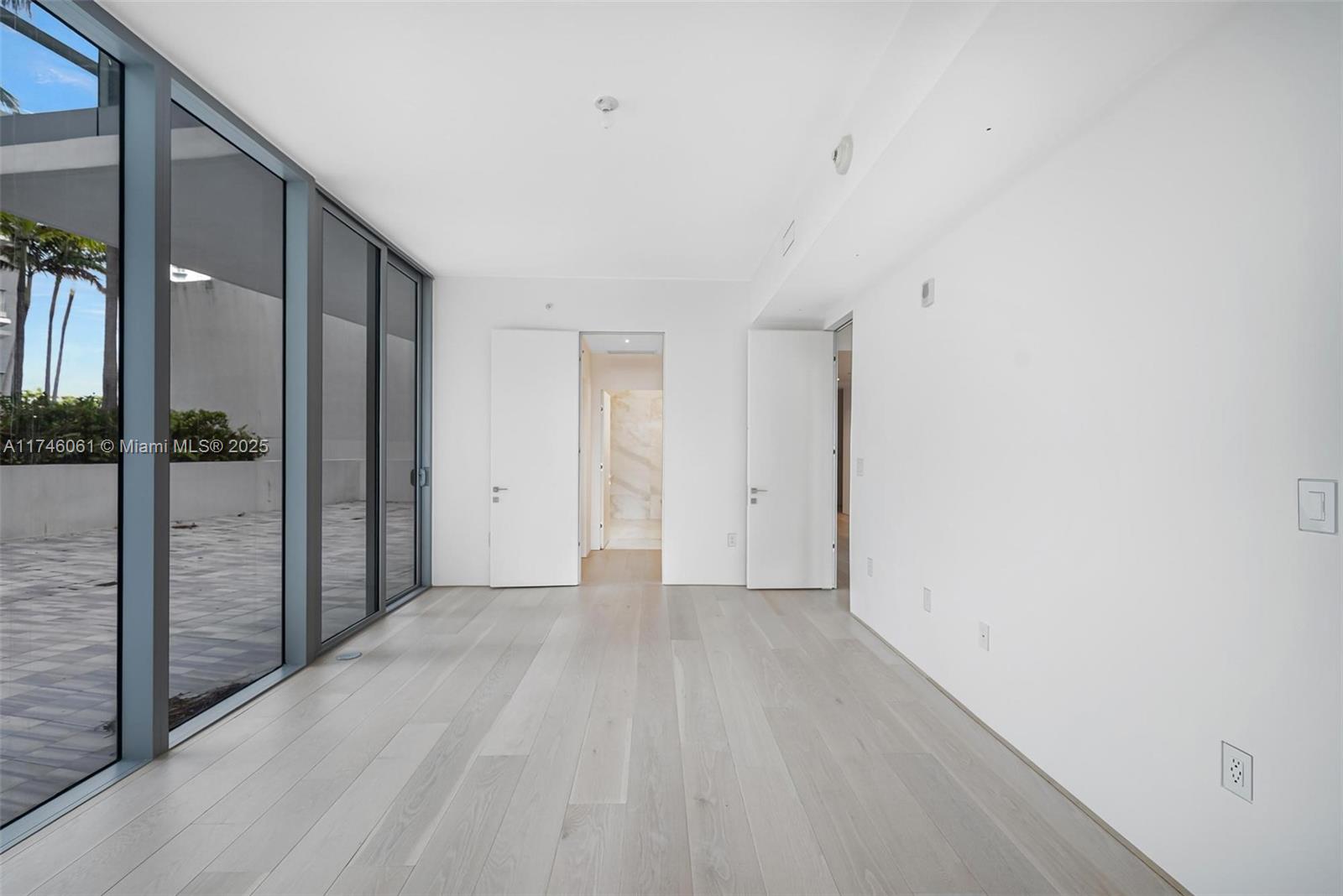 801 S Pointe Dr #204, Miami Beach FL 33139