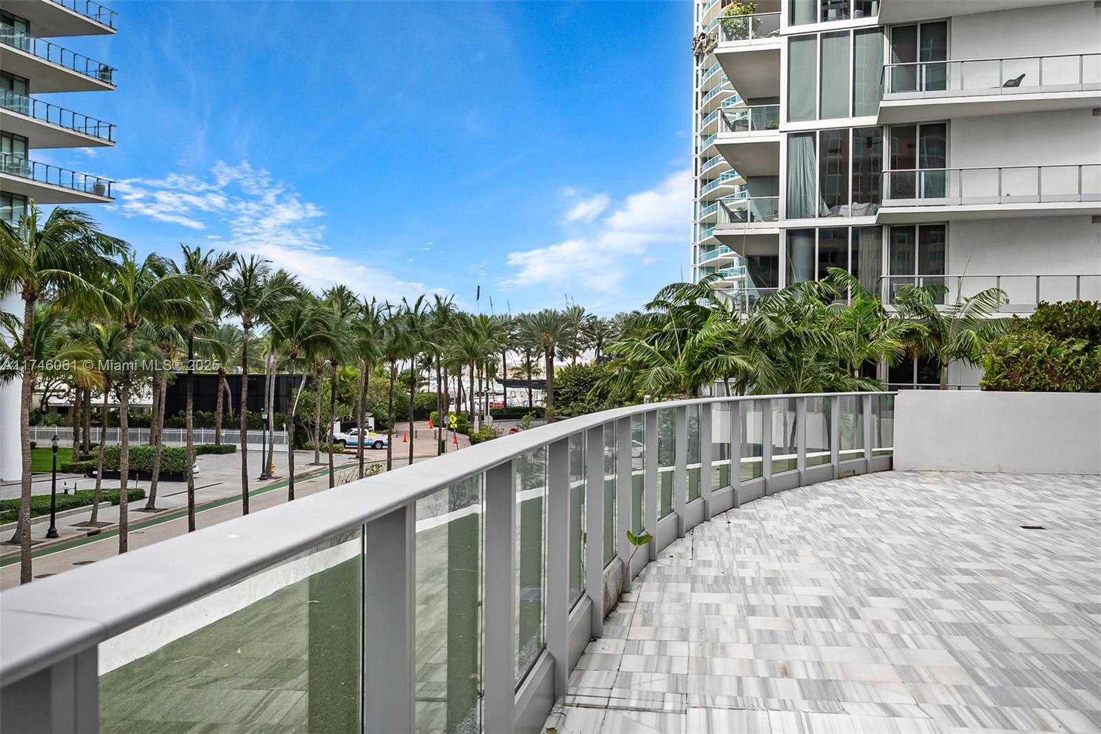 801 S Pointe Dr #204, Miami Beach FL 33139