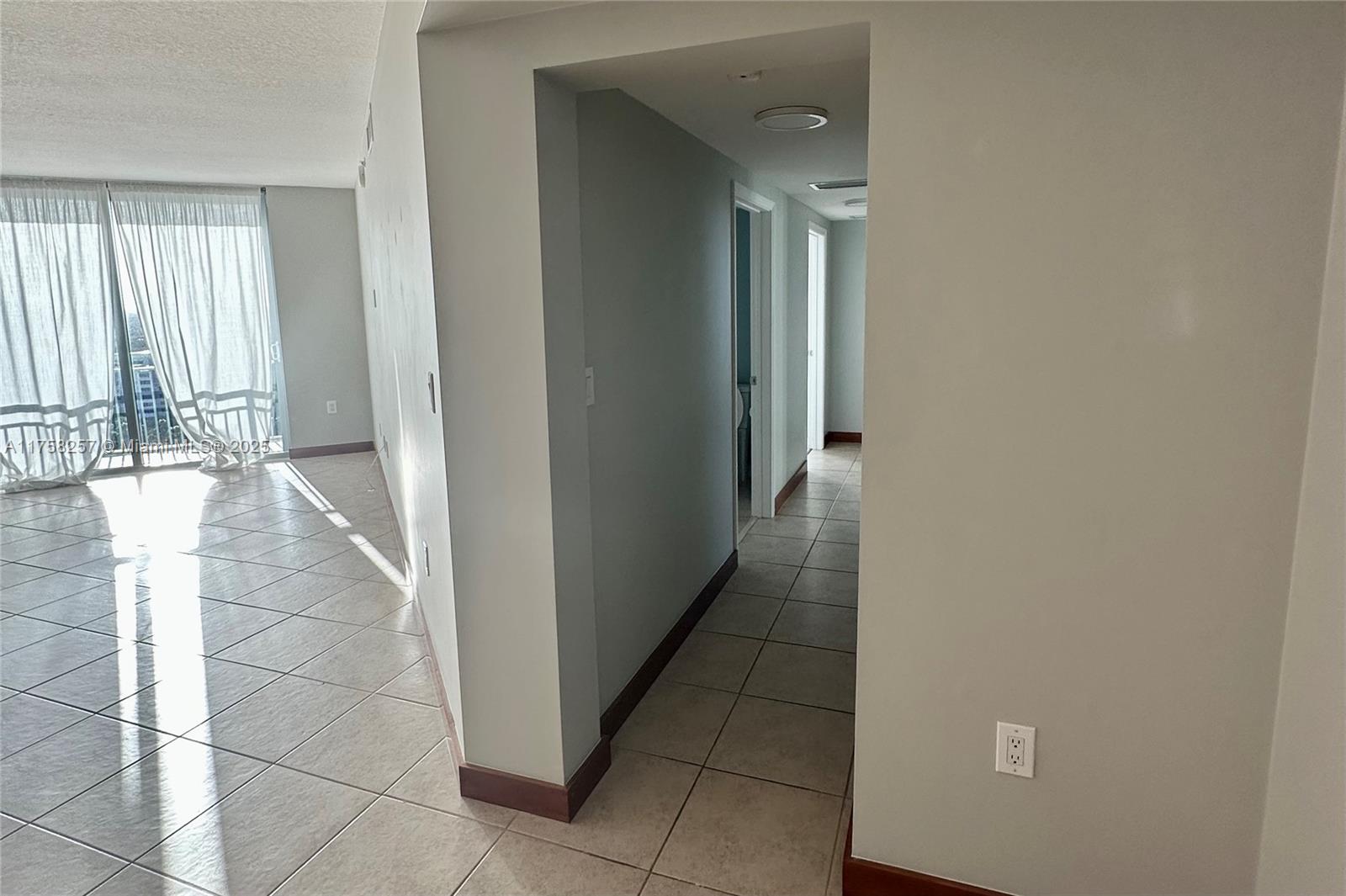 9066 SW 73rd Ct #1210, Pinecrest, Florida image 10