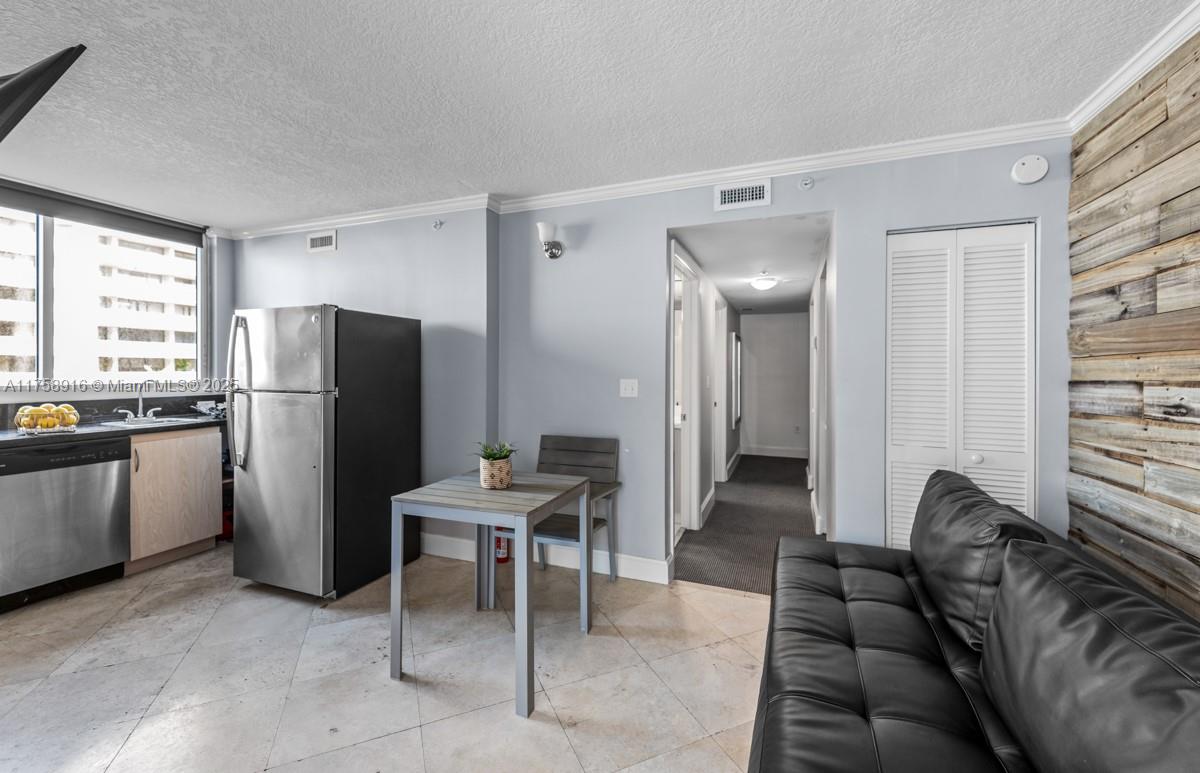 2951 S Bayshore Dr #917, Miami FL 33133