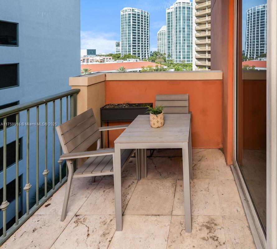 2951 S Bayshore Dr #917, Miami FL 33133