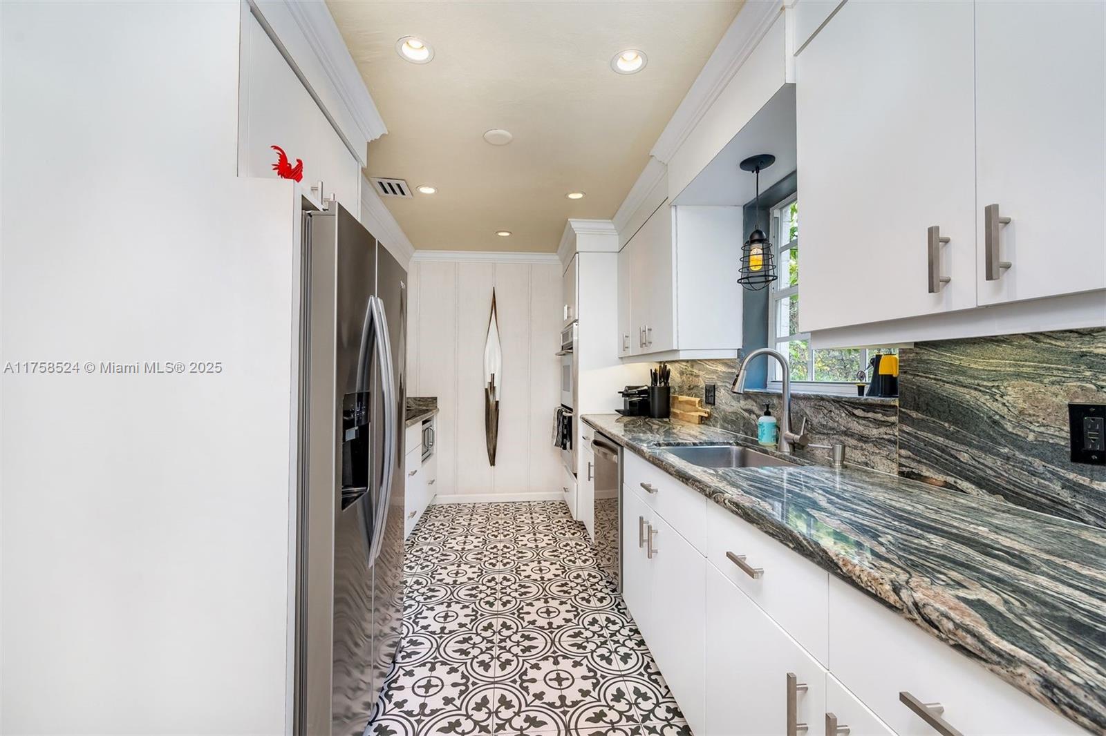 551 Morningside Dr, Miami Springs, Florida image 25