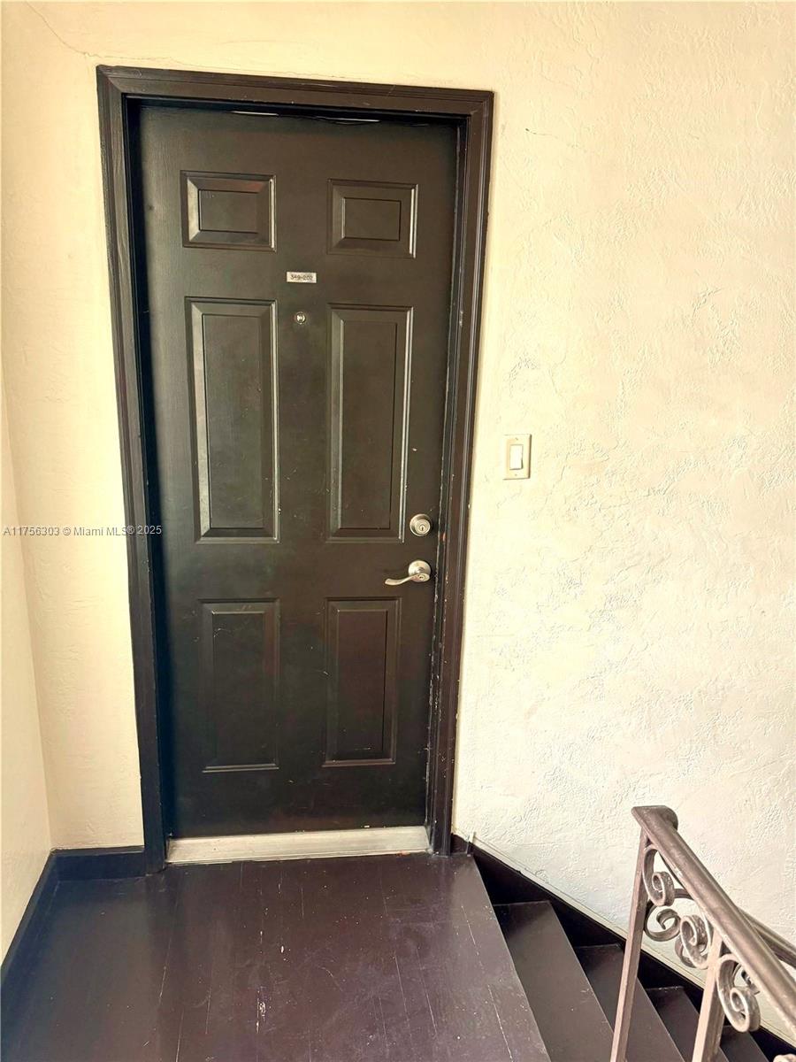 Listing Photo 10