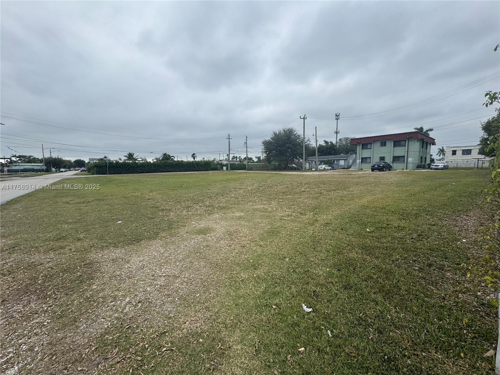 106 NE 3rd Ave, Homestead, Florida image 2
