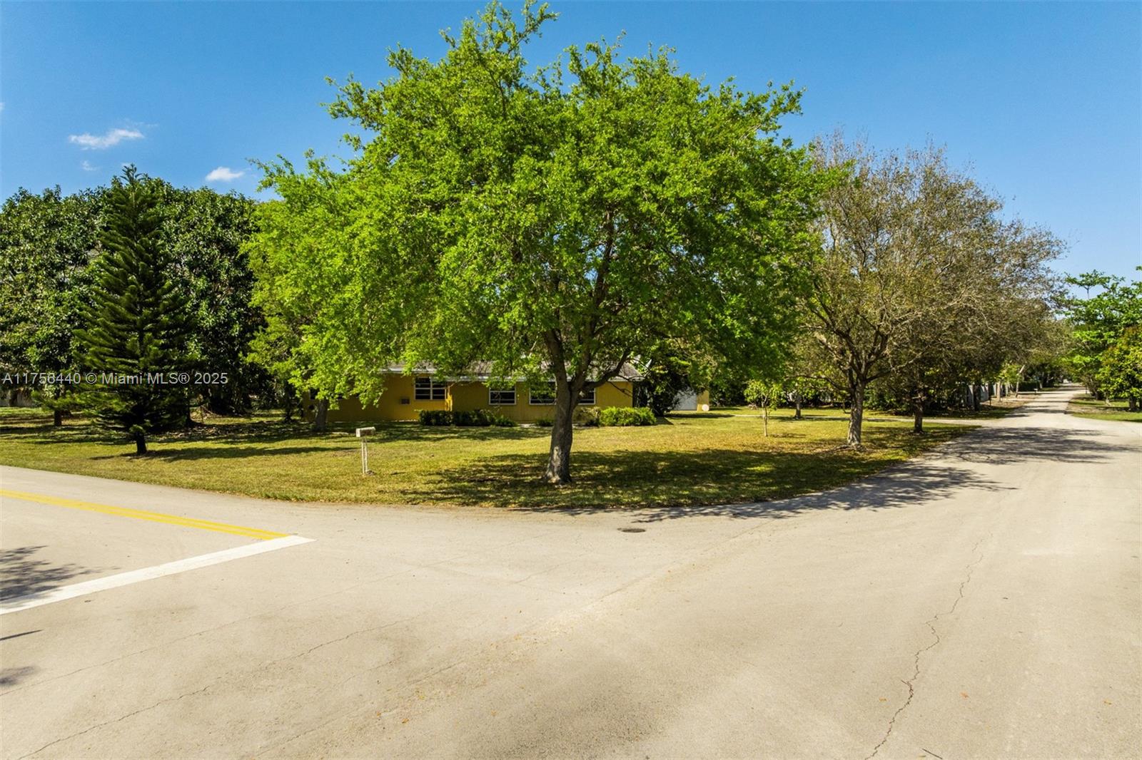 7801 SW 129th Ter, Pinecrest, Florida image 10